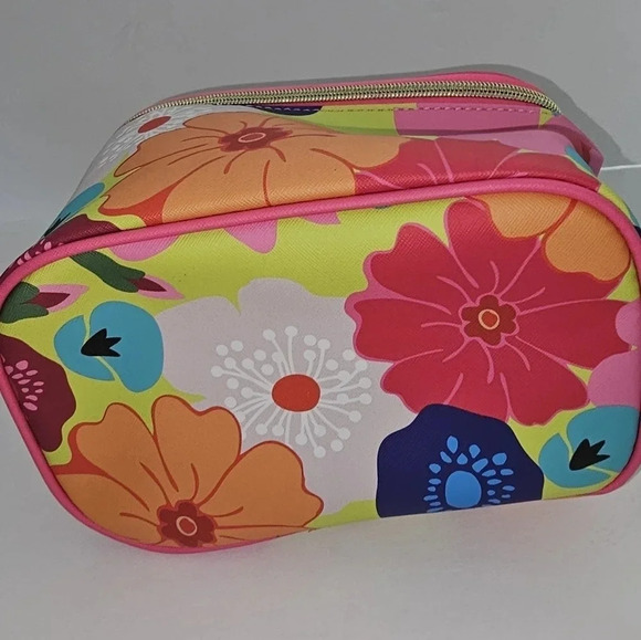 French Bull Travel Makeup Bag - Picture 2 of 5